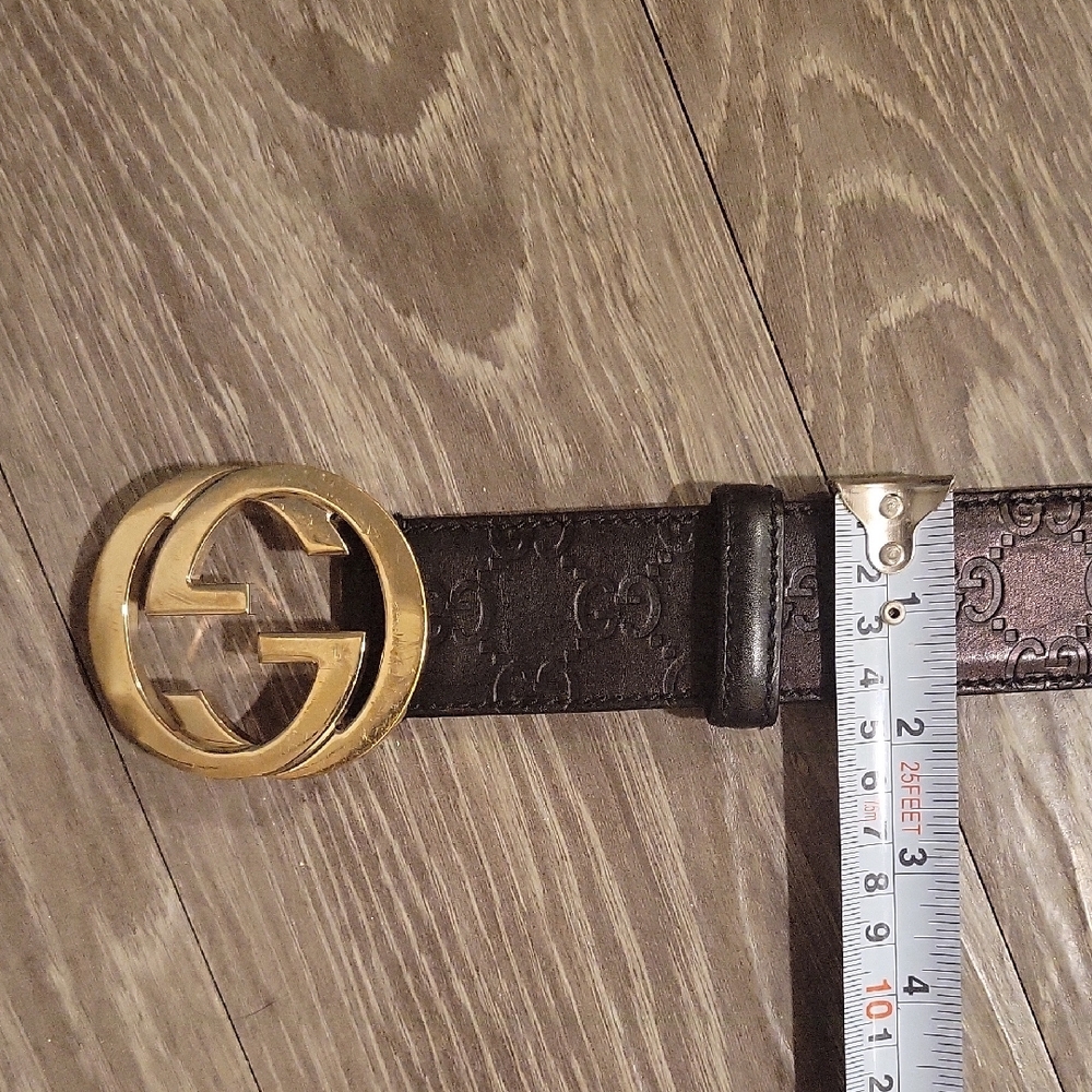 Gucci Black Leather Belt with Gold Buckle - Picture 6 of 6